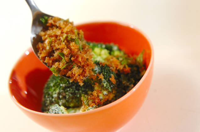 ブロッコリーのパン粉がけの作り方の手順5