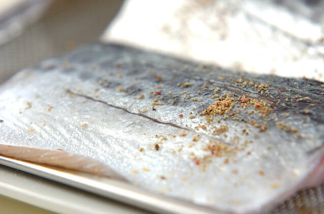 サワラのワイン蒸しの作り方の手順1