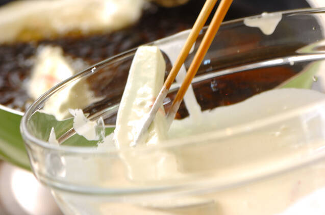 ナスとささ身の桜フリットの作り方の手順3