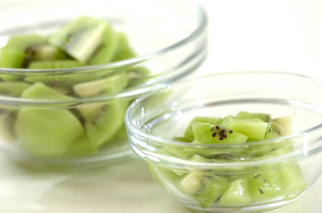 キウイヨーグルトドリンクの作り方の手順1