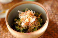 さっぱりヘルシー！オクラとめかぶのネバネバ和え