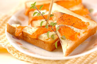 サワークリームのピザトースト