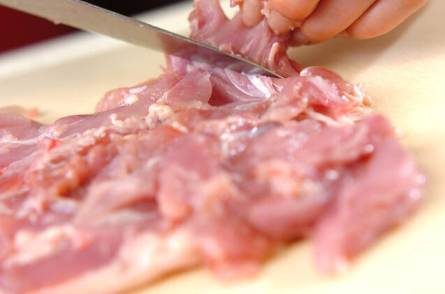 チキンのロール煮の作り方の手順1