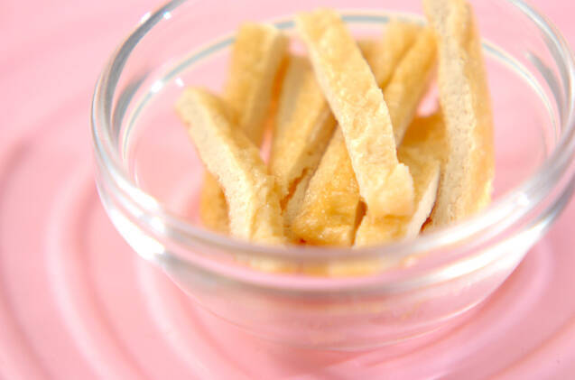 油揚げとワカメのみそ汁の作り方の手順1