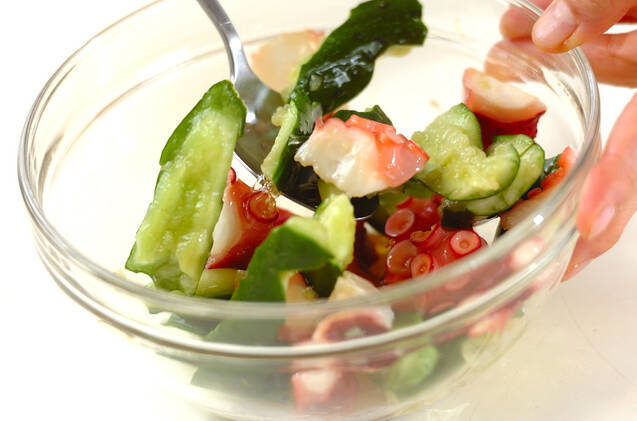 たたきキュウリとタコの和え物の作り方の手順3