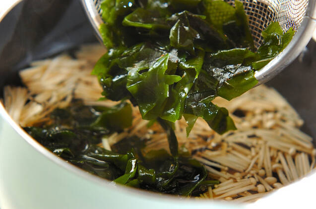 エノキのお吸い物の作り方の手順4