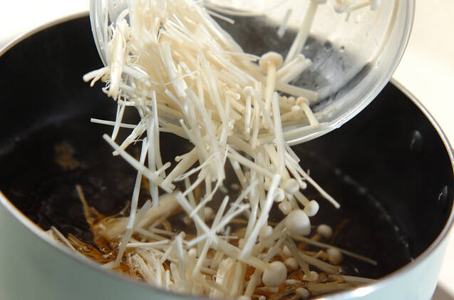 エノキのお吸い物の作り方の手順3