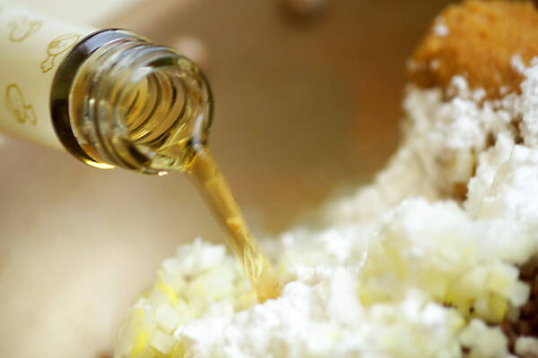 油揚げの袋焼きの作り方の手順1