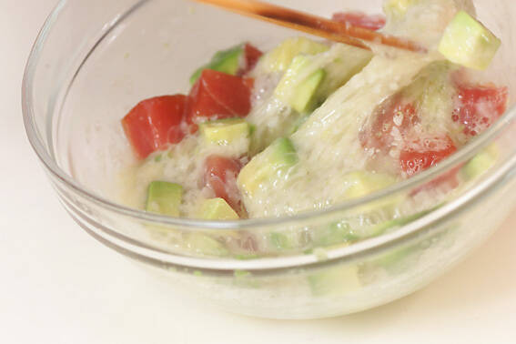 マグロアボカド丼の作り方の手順3