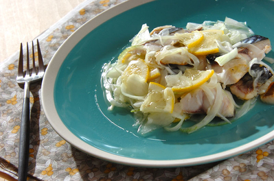 塩サバのレモンマリネ 副菜 レシピ 作り方 E レシピ 料理のプロが作る簡単レシピ