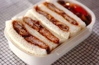 カツサンドイッチ