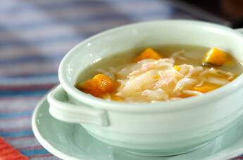 卵がとろーり!簡単ポーチドエッグのスープ