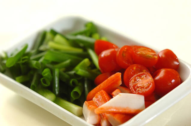 プチトマトとカニカマのゴマ和えの作り方の手順1