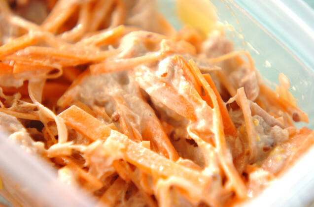 塩もみニンジンのツナサラダ