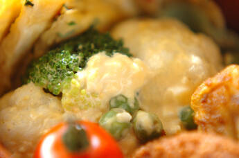 カリフラワーとブロッコリーのサラダ