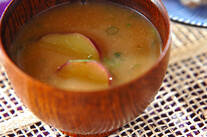 サツマイモのみそ汁