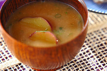サツマイモのみそ汁