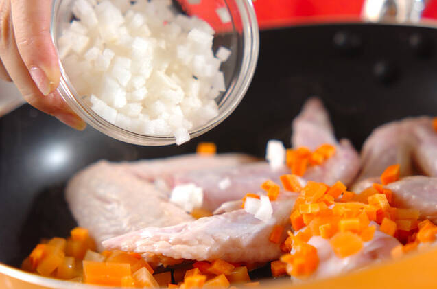 鶏コンのピラフの作り方の手順3
