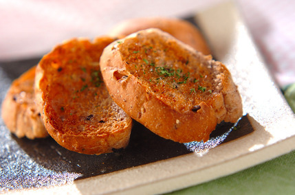 ガーリックトースト