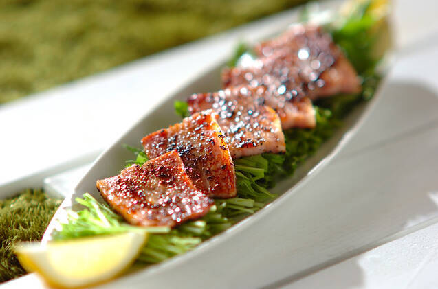 ビールのおつまみに！厚切りベーコンの黒コショウ焼き by 中島 和代さん