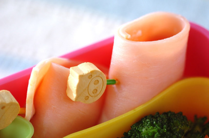 ハムのクリームチーズ巻き