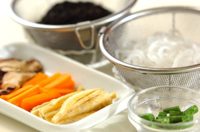 煮ヒジキ入り混ぜご飯の作り方の手順1