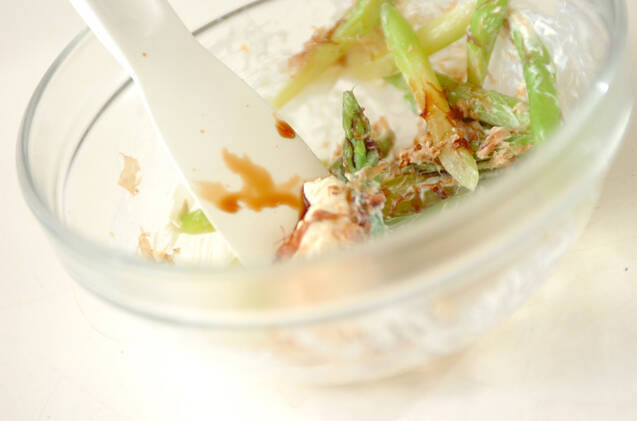 アスパラのクリームチーズおかか和えの作り方の手順2