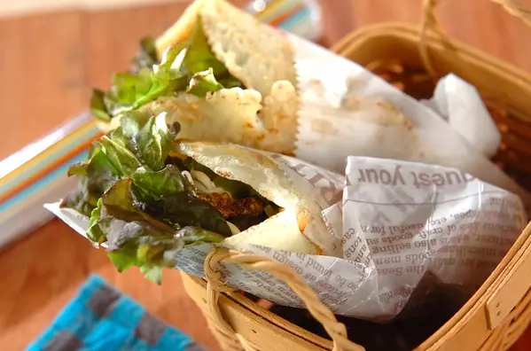 ハムとカリッとチーズのブリトー