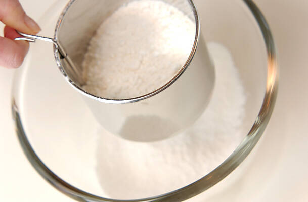 冷製シュゼット風クレープイチゴソースの作り方の手順1