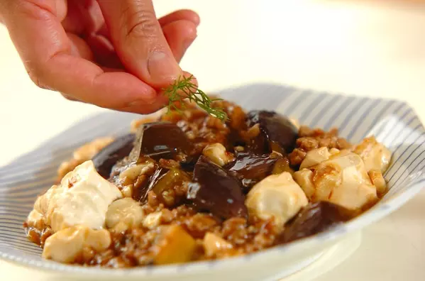 いいとこどり！炒めマーボーナス豆腐の作り方3