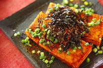 こってり甘辛！カレー風味の豆腐ステーキ