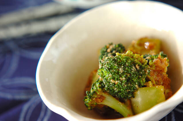 ブロッコリーのゴマ和え