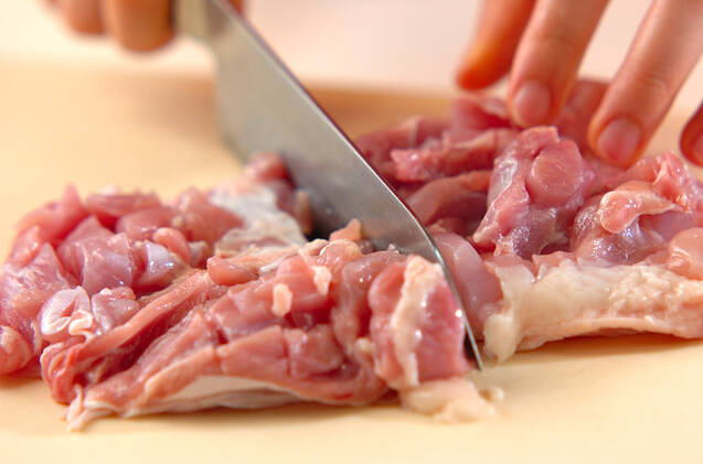 レモンソースがけ揚げ鶏の作り方の手順1