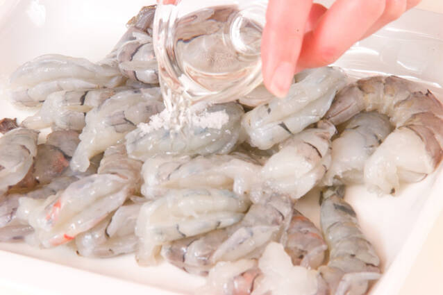 中華風エビのマヨ炒めの作り方の手順1