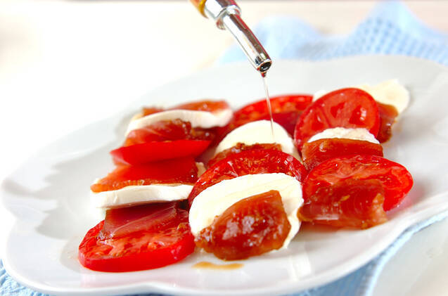 トマトとマグロのサラダの作り方の手順2