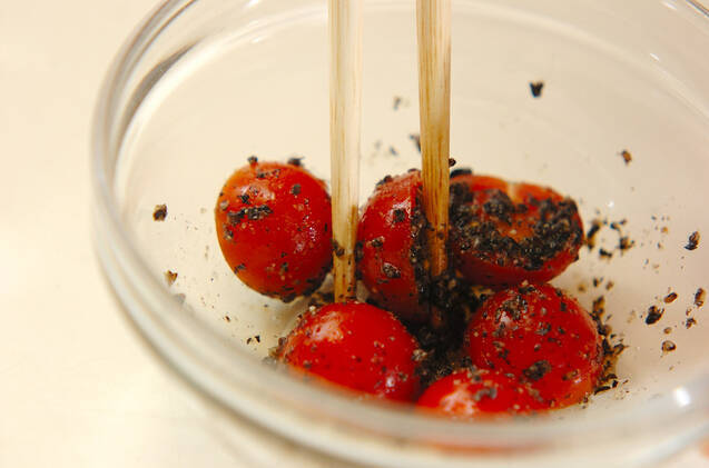 プチトマトのゴマ和えの作り方の手順2