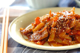 豚バラ肉とキムチの甘辛炒め