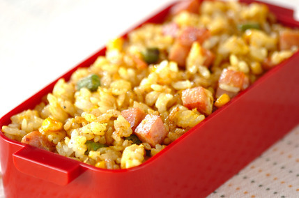 ランチョンミートのカレーチャーハン