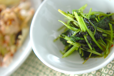 ミツバのカラシ和え 副菜 レシピ 作り方 E レシピ 料理のプロが作る簡単レシピ