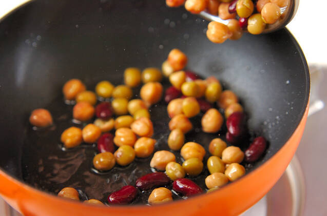 ビーンズハーブソテーの作り方の手順3