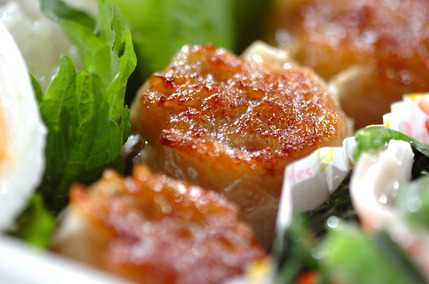 冷凍シュウマイで手軽に！焼きシュウマイ