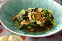 小松菜と豚肉のピリ辛炒め