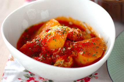 新ジャガのトマト煮