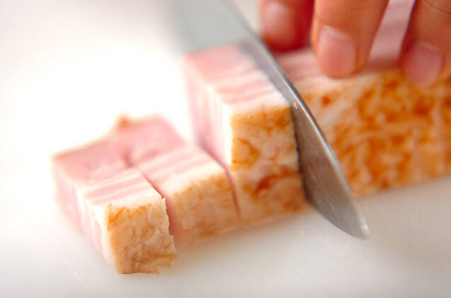 ベーコンのマスタード炒めの作り方の手順1