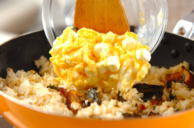 ウナギチャーハンの作り方の手順4