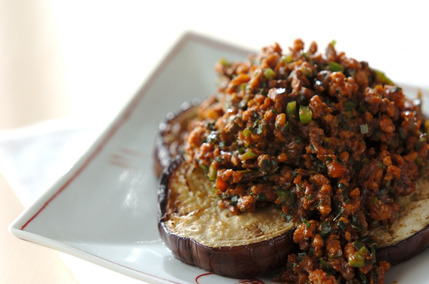 焼き米ナスの肉みそがけ