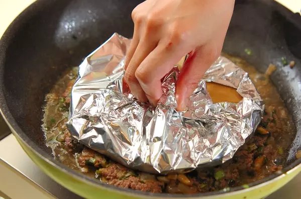 牛ひき肉のフライパン焼きの作り方3