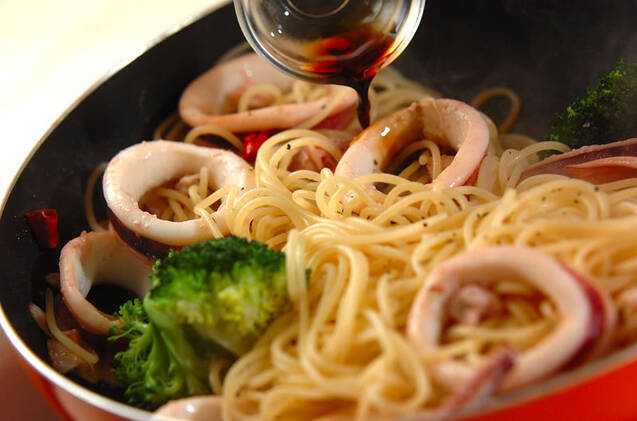 プリプリイカのガーリックパスタの作り方の手順7