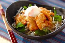 カリカリチキン丼