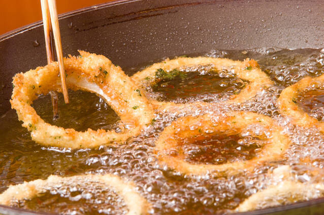 オニオンリングフライの作り方の手順7